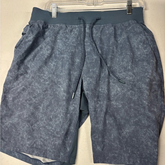 Lululemon T.H.E Short Linerless 9” - Picture 1 of 3